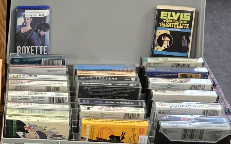 Cassette tapes and 8-tracks